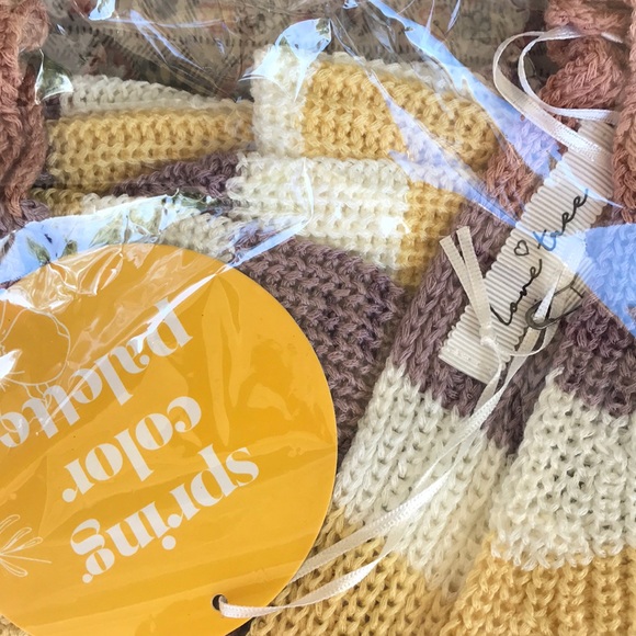 Love Tree knit open-crossback fall sweater - Picture 7 of 8